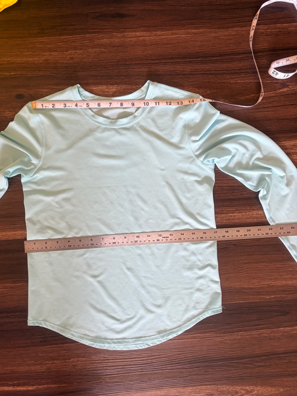 Lululemon Light Blue Long Sleeve Crewneck Running Top - Picture 12 of 14